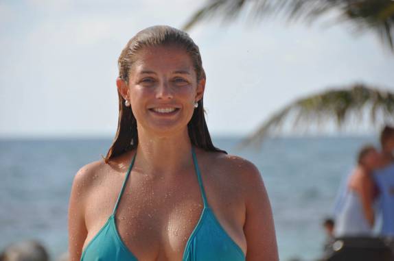 Final de tarde refrescante na praia artificial de Dockyards, na ponta oeste de Bermuda